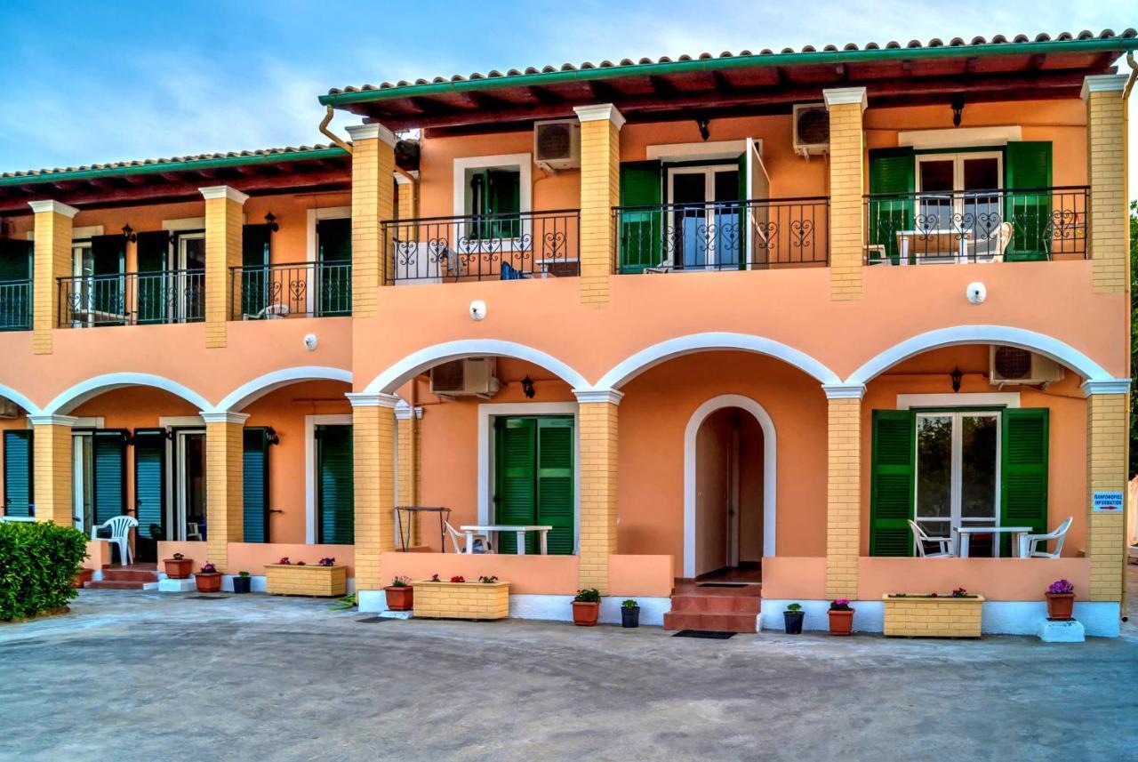 Stavros Apartments Kontokali Next To Gouvia Marina Exterior foto